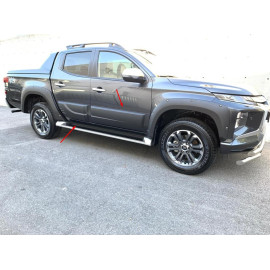 Накладки на двери L200 2019